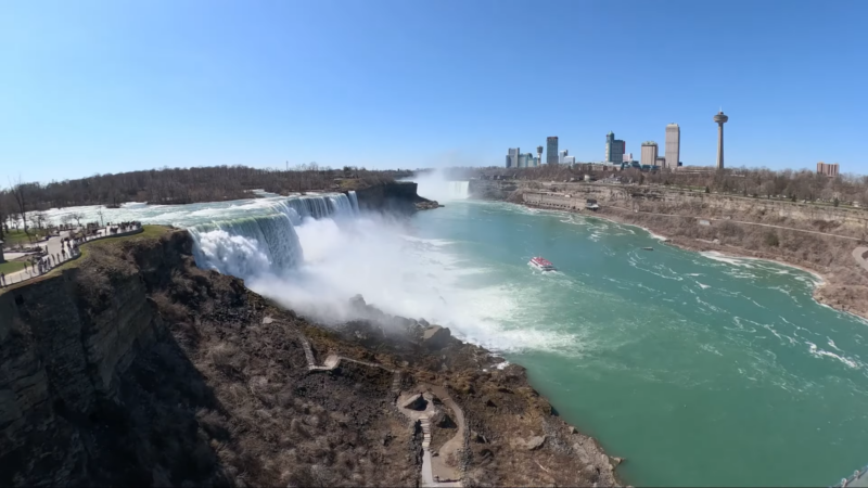 Niagara Falls in The Off-Peak Season